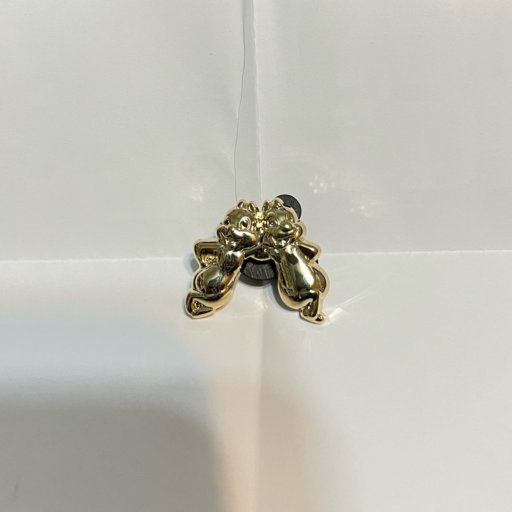 Chip and Dale pin Walt Disney World 50th statue